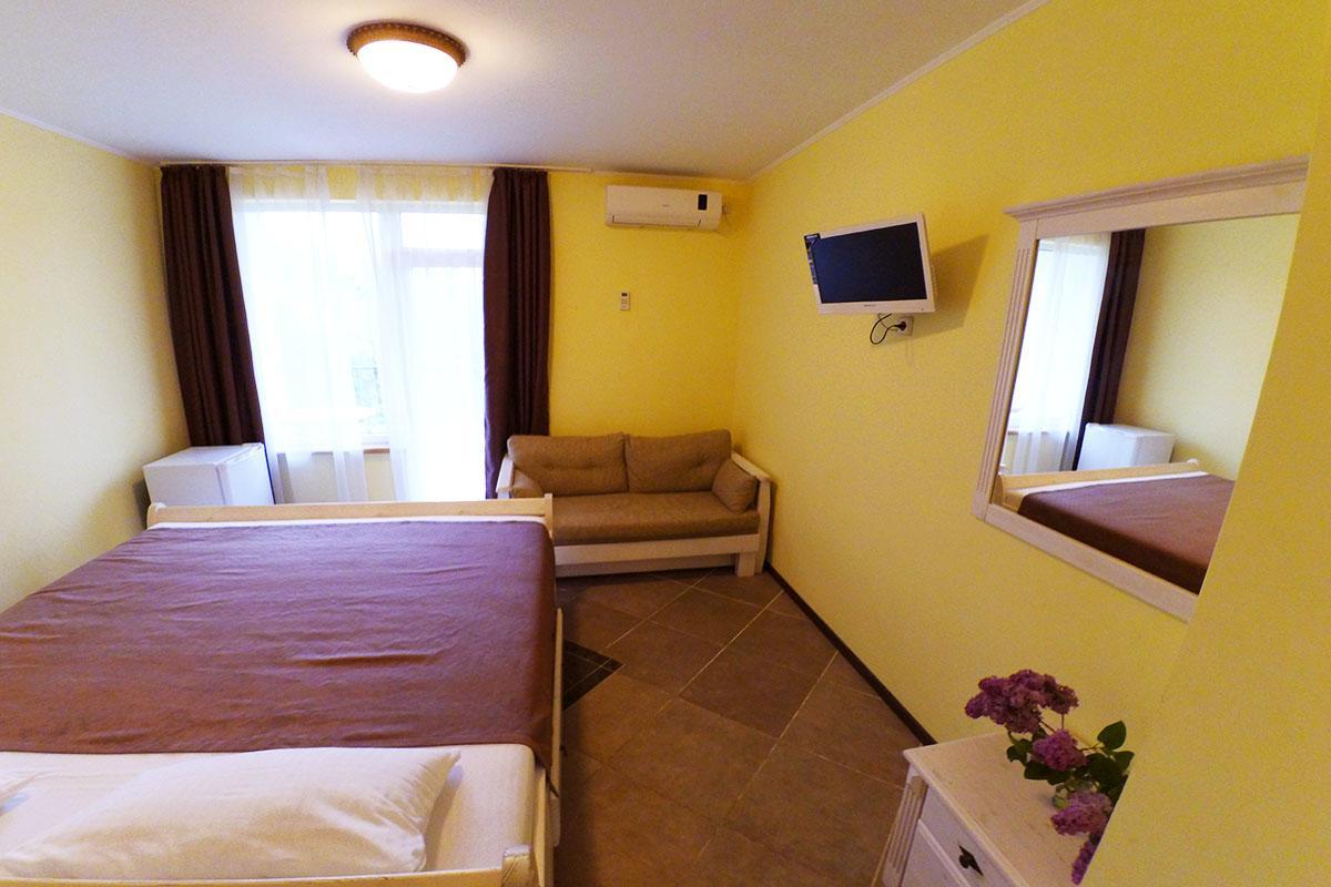 Pasuel Hotell Zaliznyi Port Exteriör bild