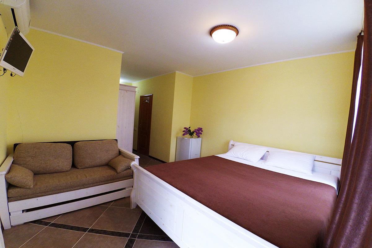 Pasuel Hotell Zaliznyi Port Exteriör bild