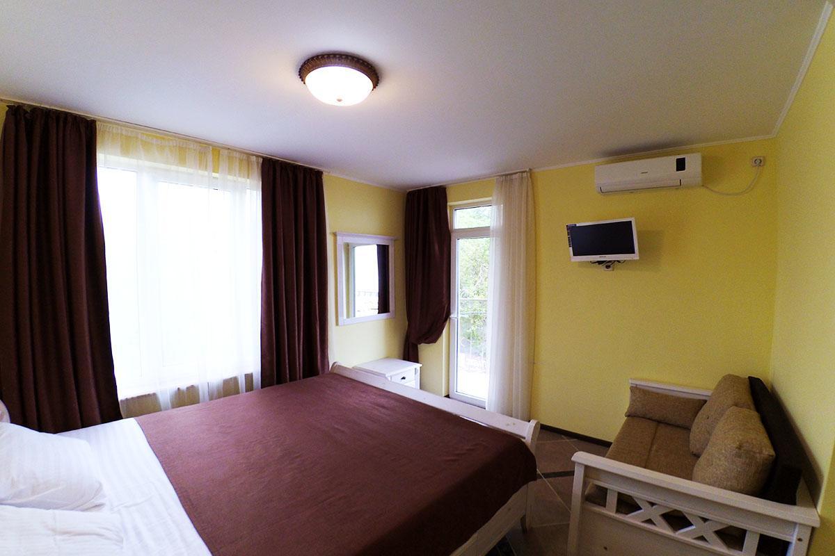 Pasuel Hotell Zaliznyi Port Exteriör bild