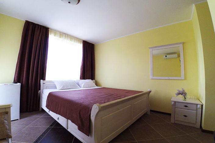Pasuel Hotell Zaliznyi Port Exteriör bild